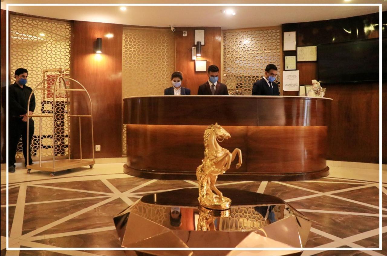 Hilton Suites 라호르 외부 사진
